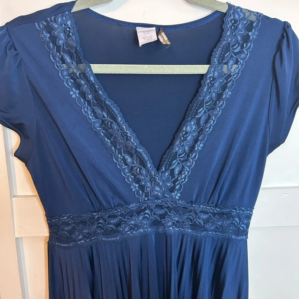 Soprano Blue Lace Pleated Cap Sleeve Dress
